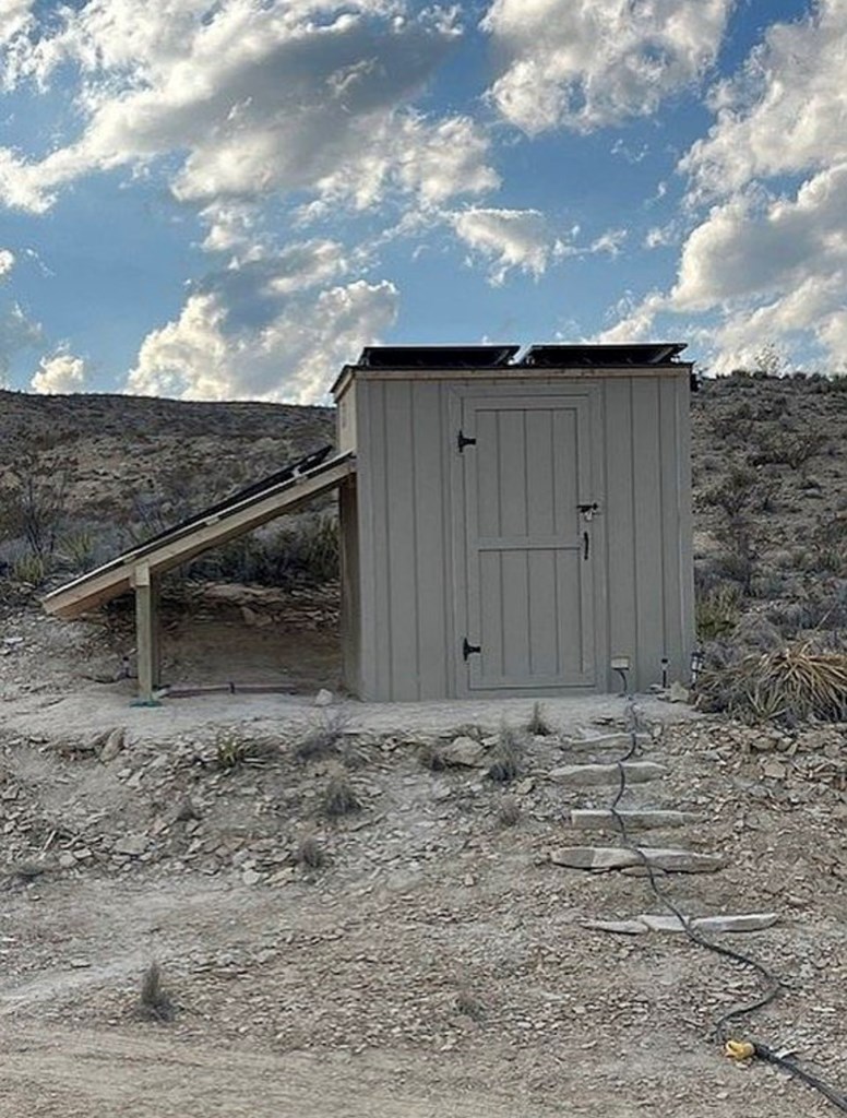 10 Falcon Lane, Terlingua, Texas image 21