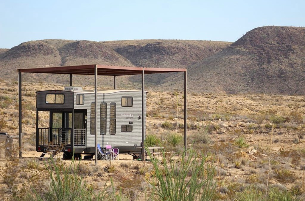 10 Falcon Lane, Terlingua, Texas image 5