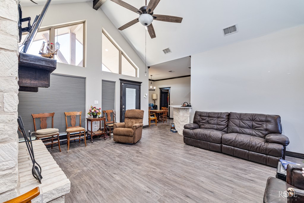 San Angelo, Texas 76901, United States, 4 Bedrooms Bedrooms, ,2 BathroomsBathrooms,Residential,Active,225560