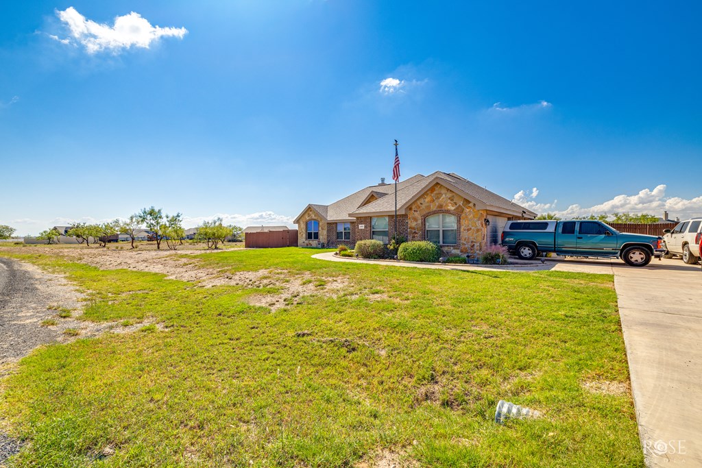 San Angelo, Texas 76901, United States, 4 Bedrooms Bedrooms, ,2 BathroomsBathrooms,Residential,Active,225560