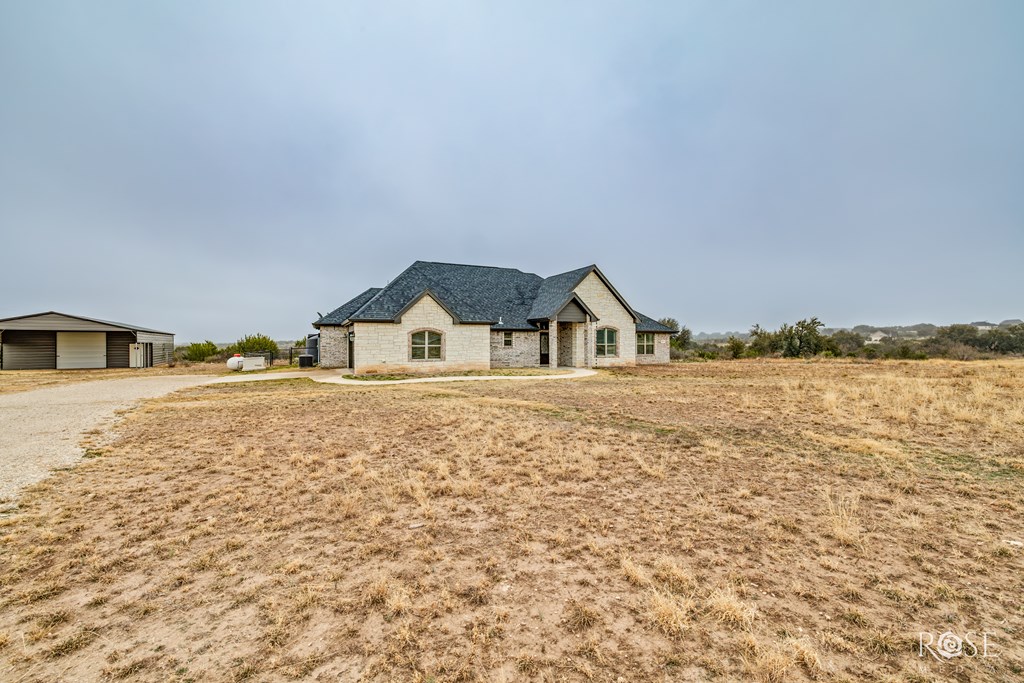 16670 Vaquero Trail, Christoval, Texas image 2