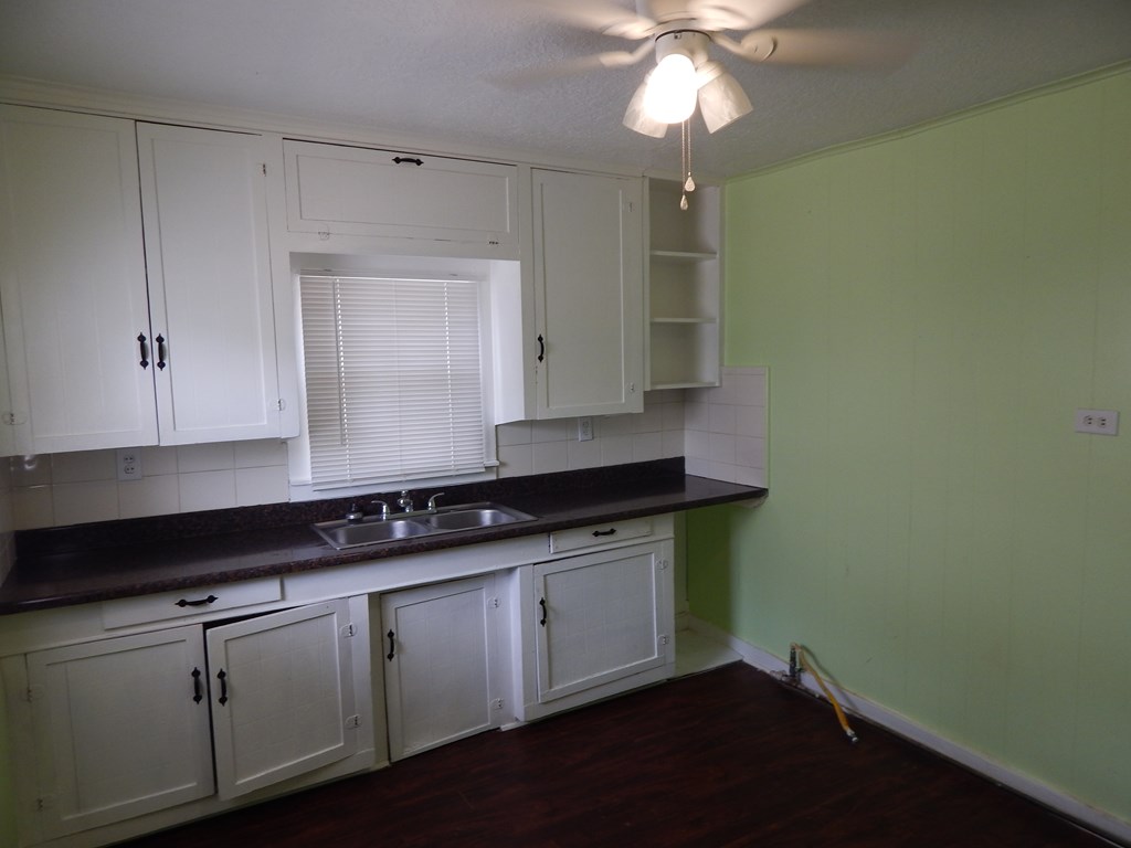 San Angelo, Texas 76903, United States, 2 Bedrooms Bedrooms, ,1 BathroomBathrooms,Residential,Active,110734