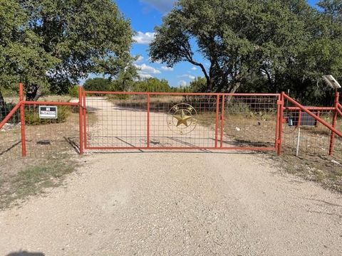 Homes For Sale - 22266 Chula Vista Road<br/> Christoval, TX 76935