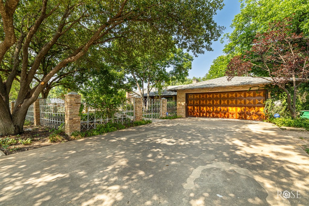 1703 Christoval Rd, San Angelo, Texas image 3