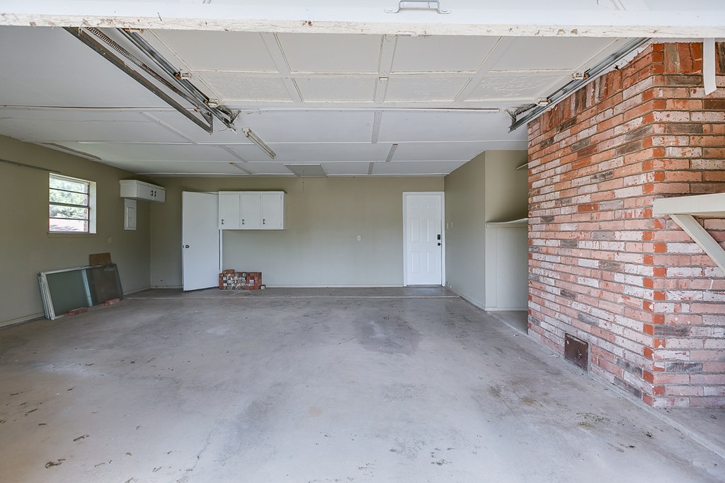4302 Homestead Circle, Wall, Texas image 32