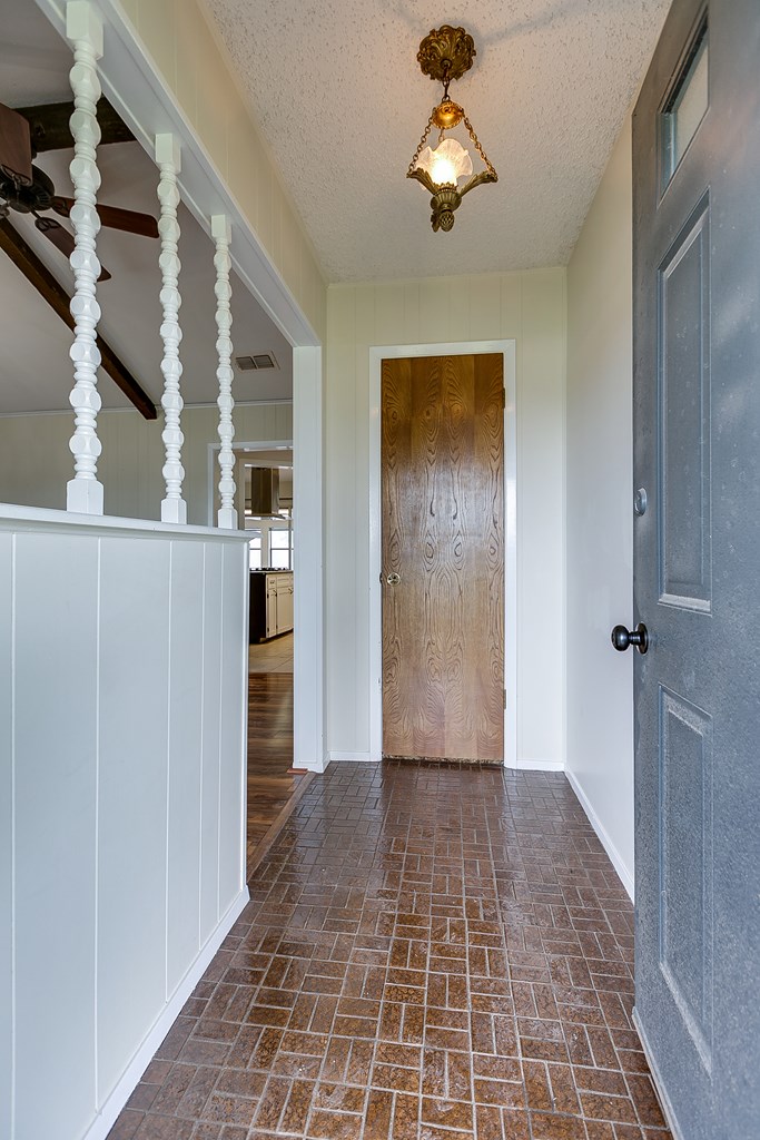 4302 Homestead Circle, Wall, Texas image 7