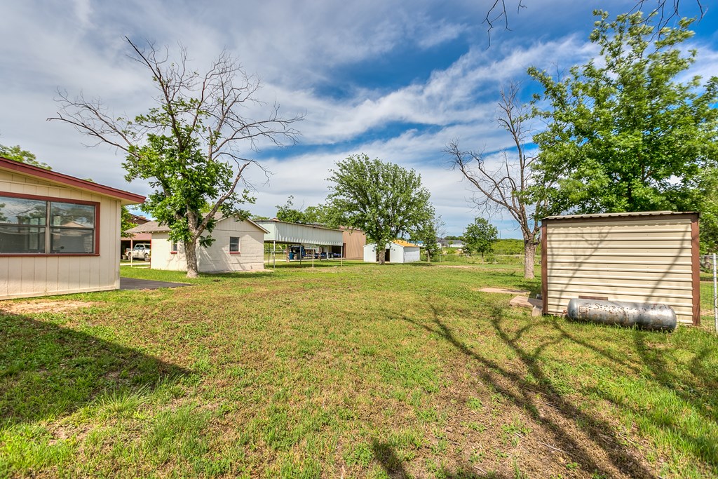 4302 Homestead Circle, Wall, Texas image 36