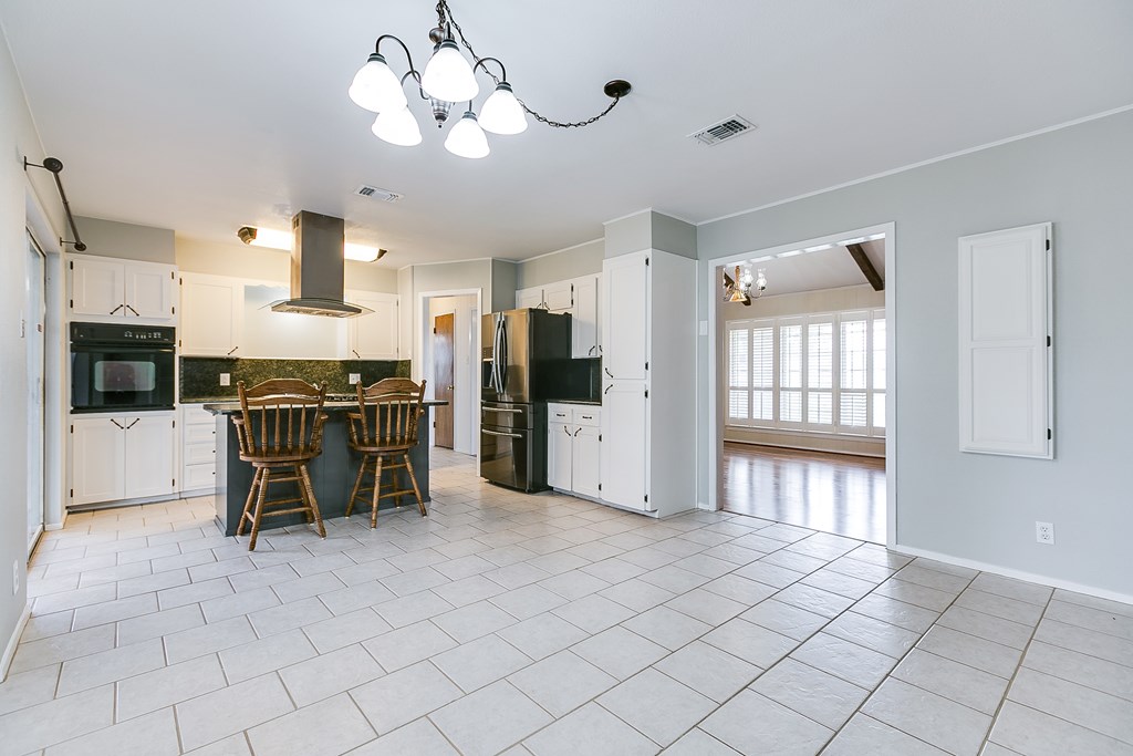 4302 Homestead Circle, Wall, Texas image 14