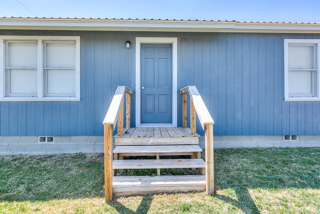 901 Labadie, Sterling City, Texas image 5
