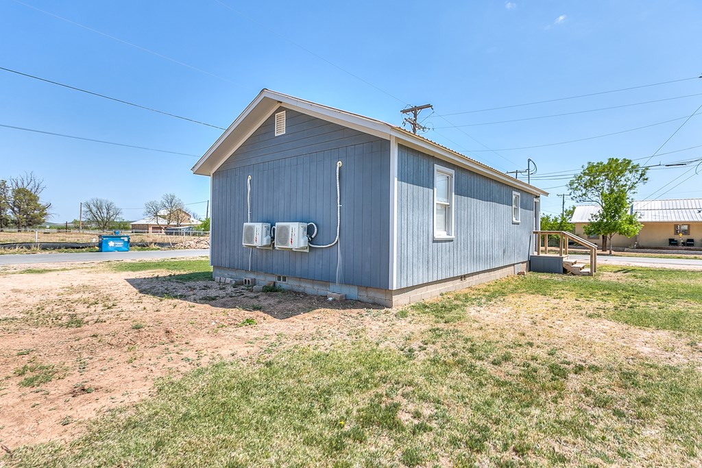 901 Labadie, Sterling City, Texas image 21