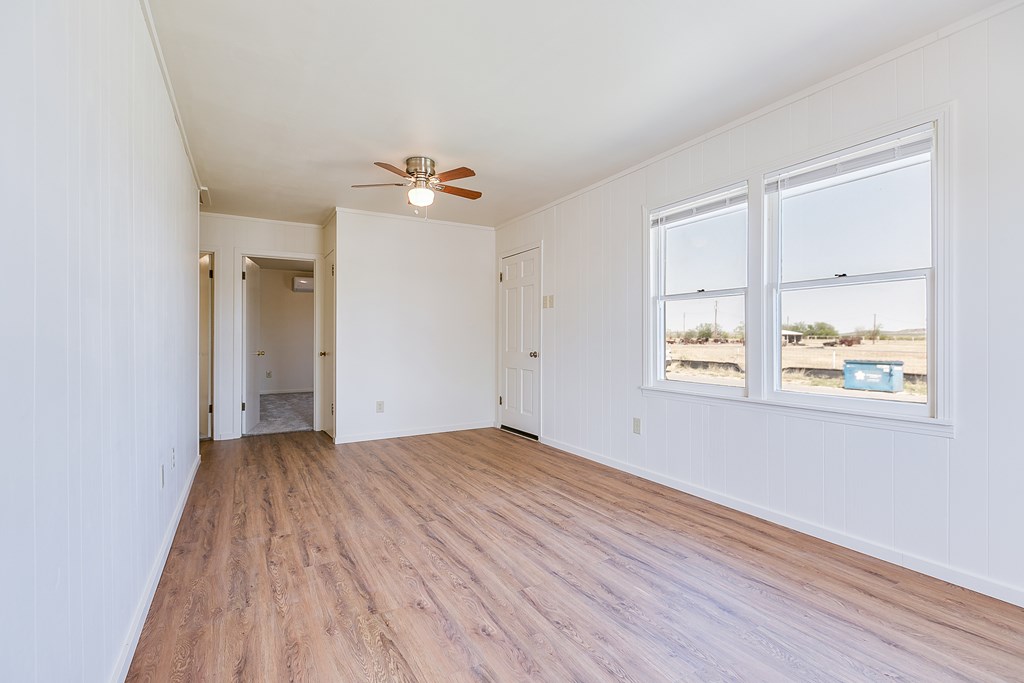 901 Labadie, Sterling City, Texas image 9