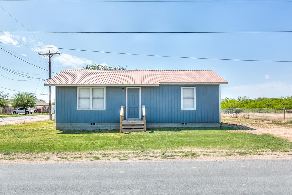 901 Labadie, Sterling City, Texas image 1