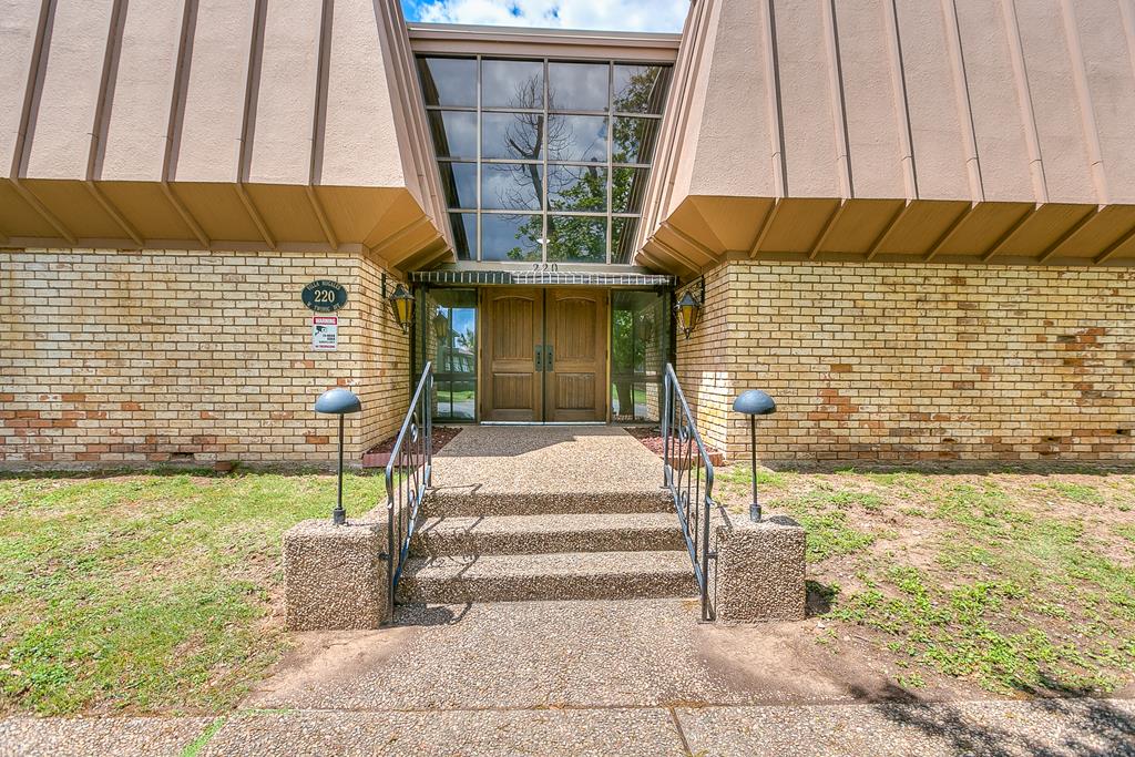 220-K W Twohig Ave, San Angelo, Texas image 4