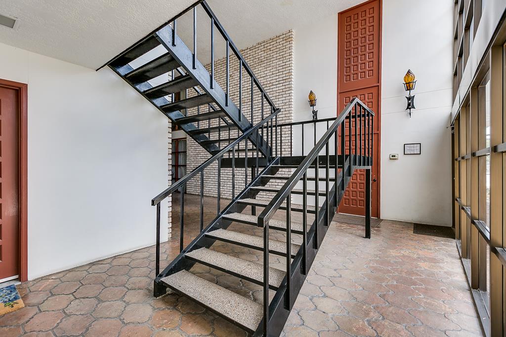 220-K W Twohig Ave, San Angelo, Texas image 9