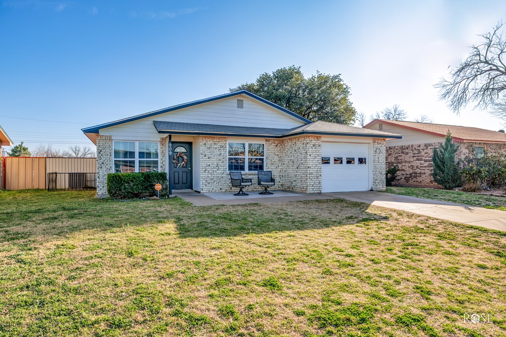 909 41st St, San Angelo, Texas image 4