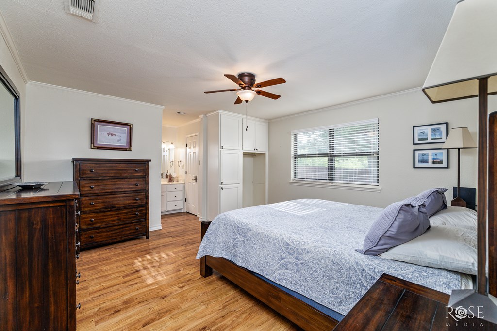201 Hudspeth St, Sonora, Texas image 21