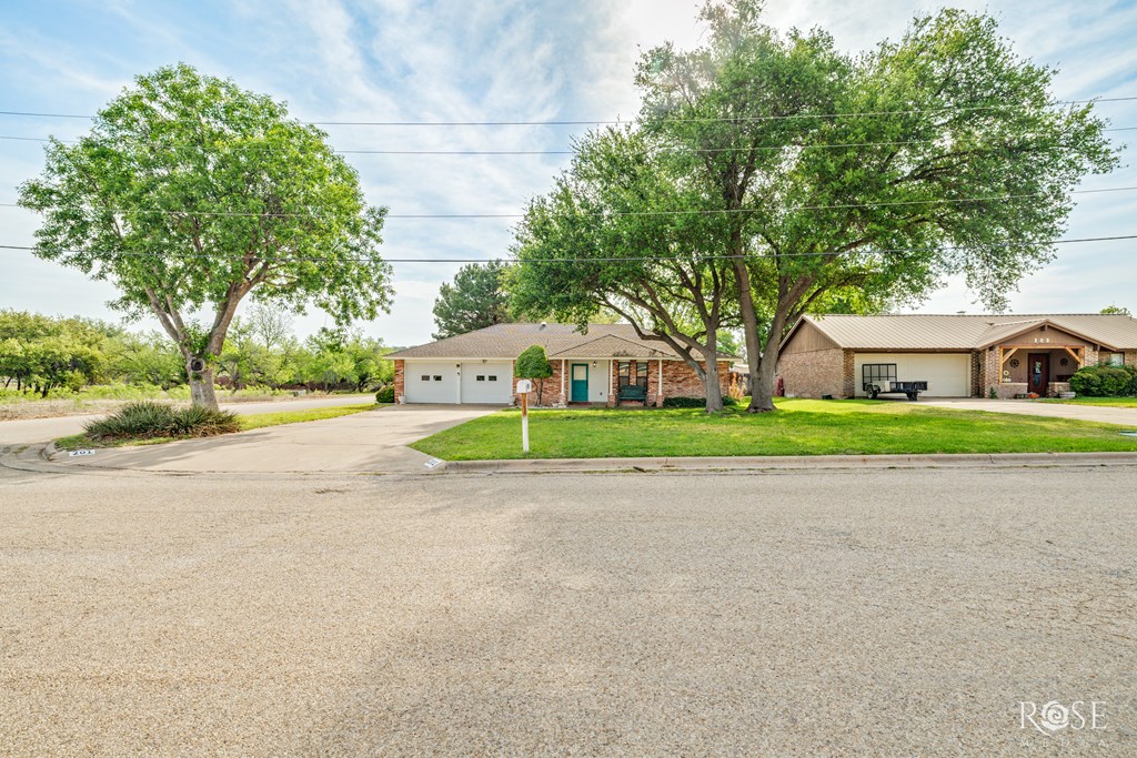 201 Hudspeth St, Sonora, Texas image 10