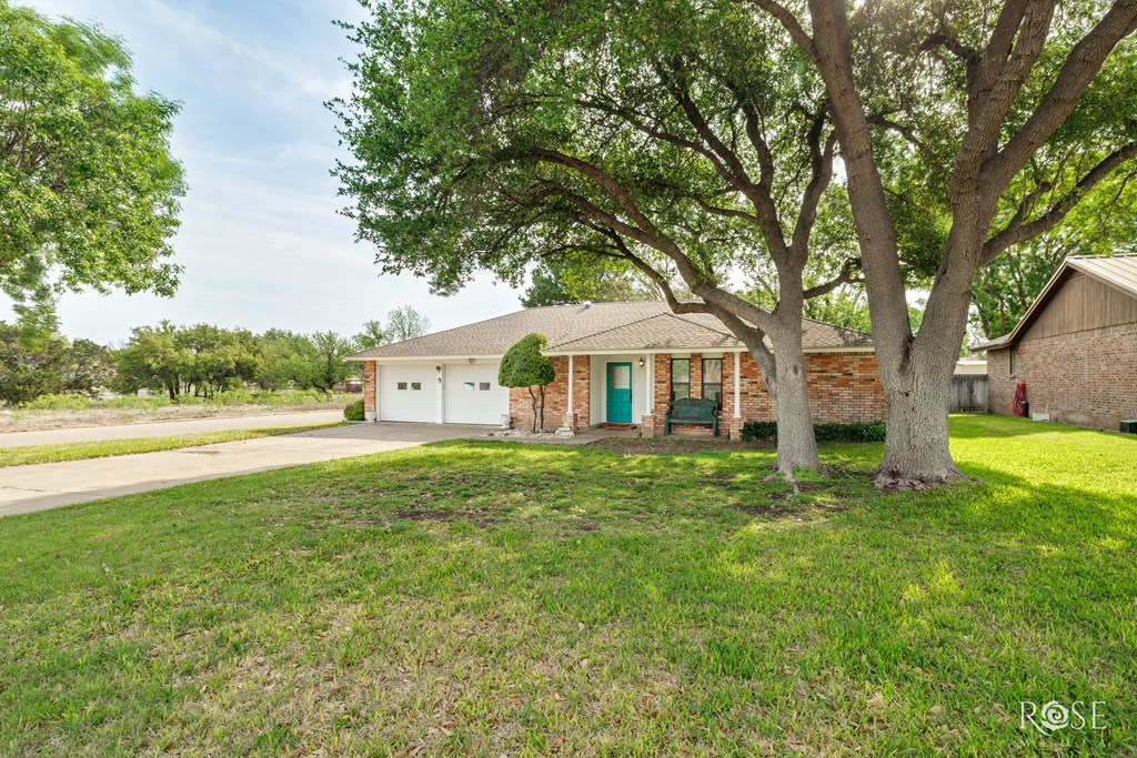 201 Hudspeth St, Sonora, Texas image 9