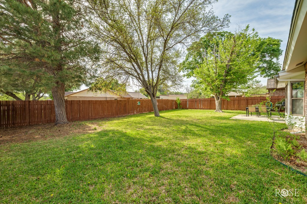 201 Hudspeth St, Sonora, Texas image 7