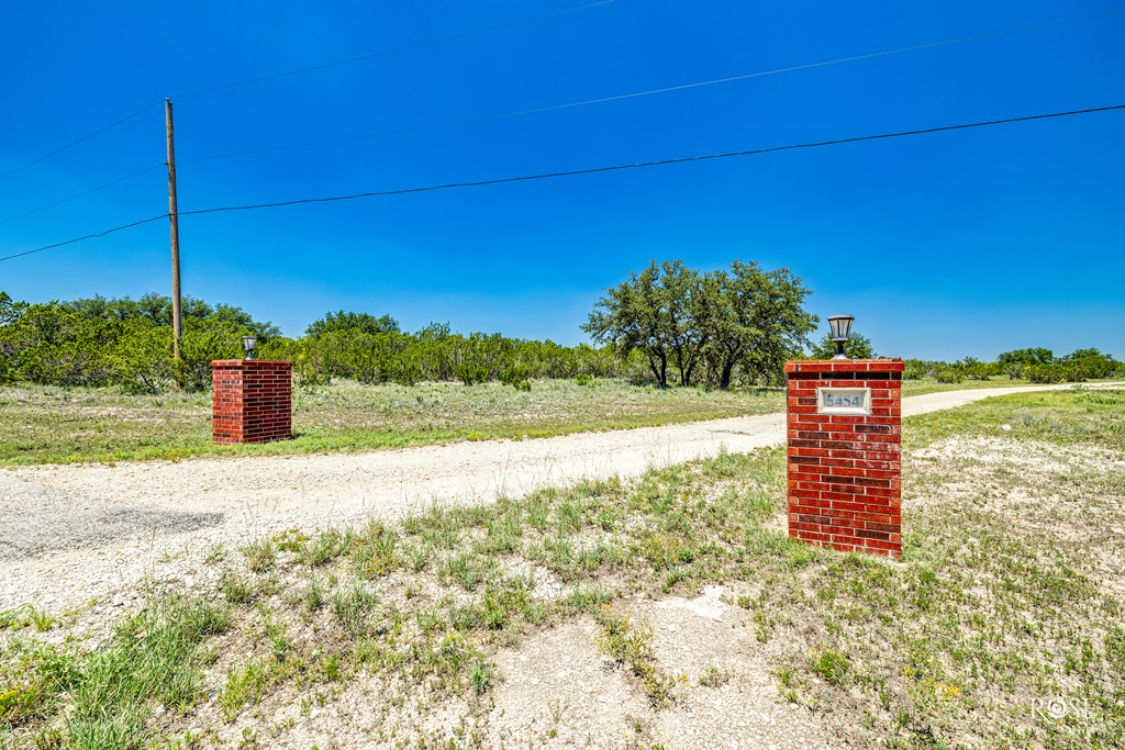 5454 Scenic Bluff Trail, Christoval, Texas image 50