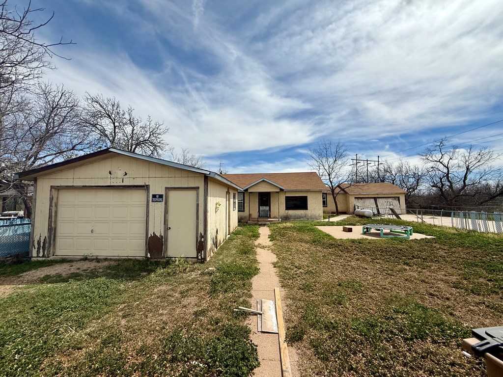 2001 Old Ballinger Hwy, San Angelo, Texas image 2