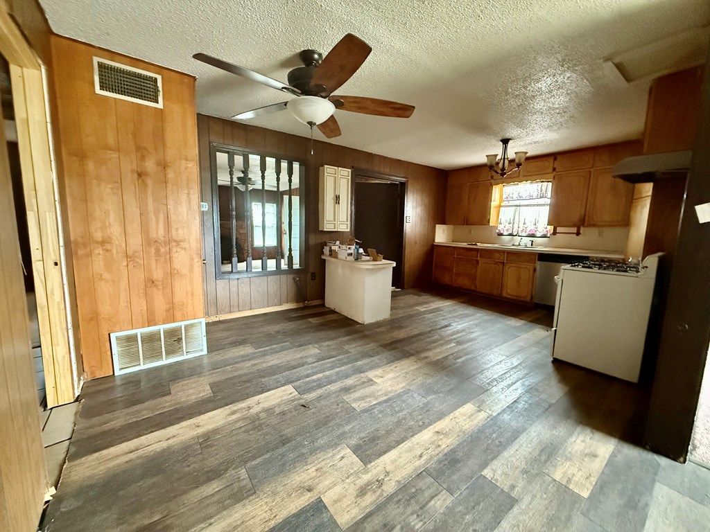 2001 Old Ballinger Hwy, San Angelo, Texas image 6