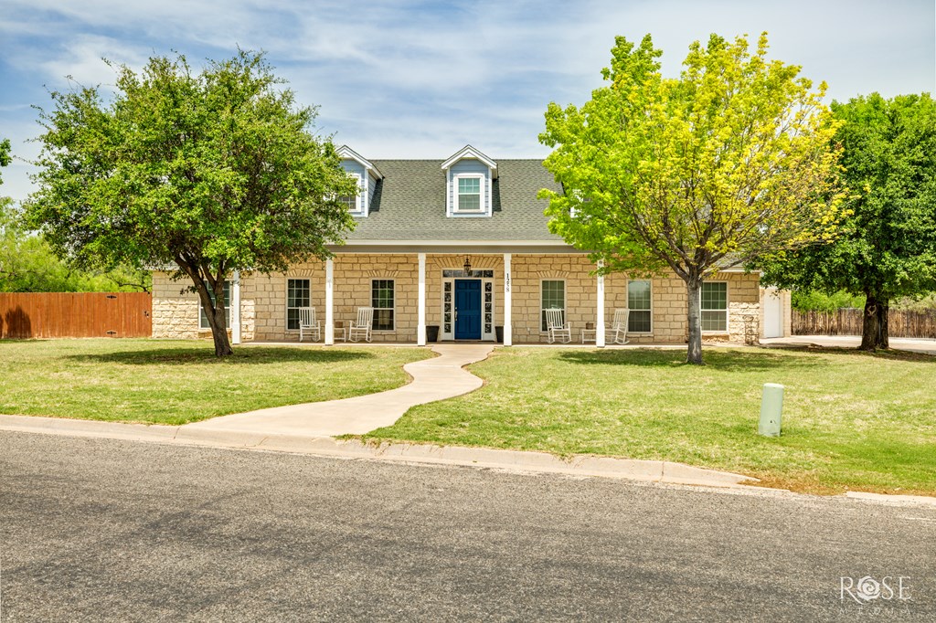 1258 Gleneagles Dr, San Angelo, Texas image 3