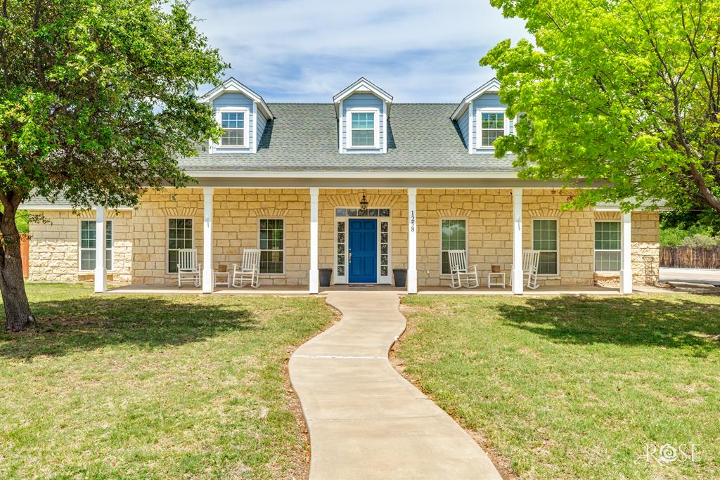 1258 Gleneagles Dr, San Angelo, Texas image 1