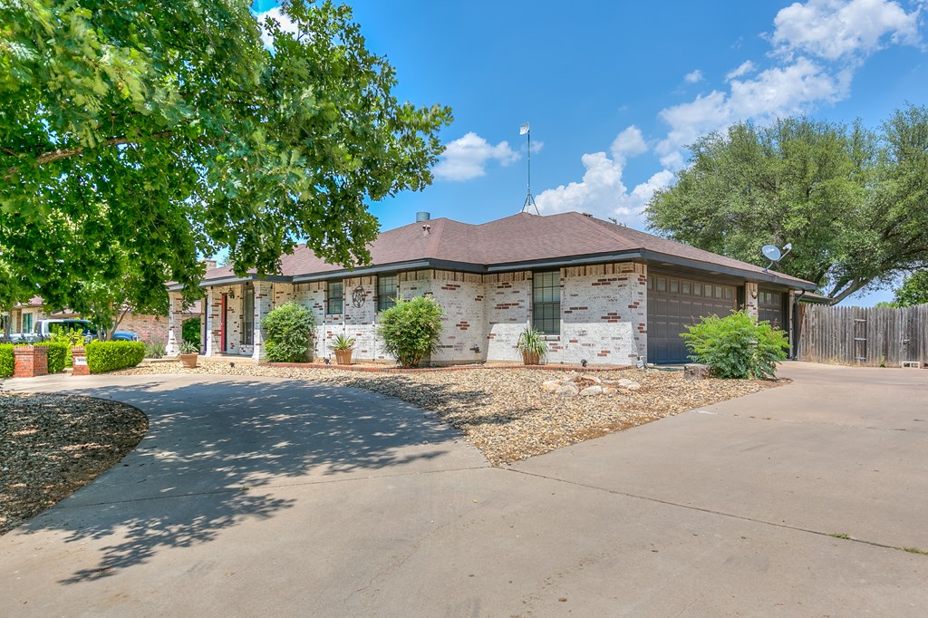 6038 Winners Circle, San Angelo, Texas image 3