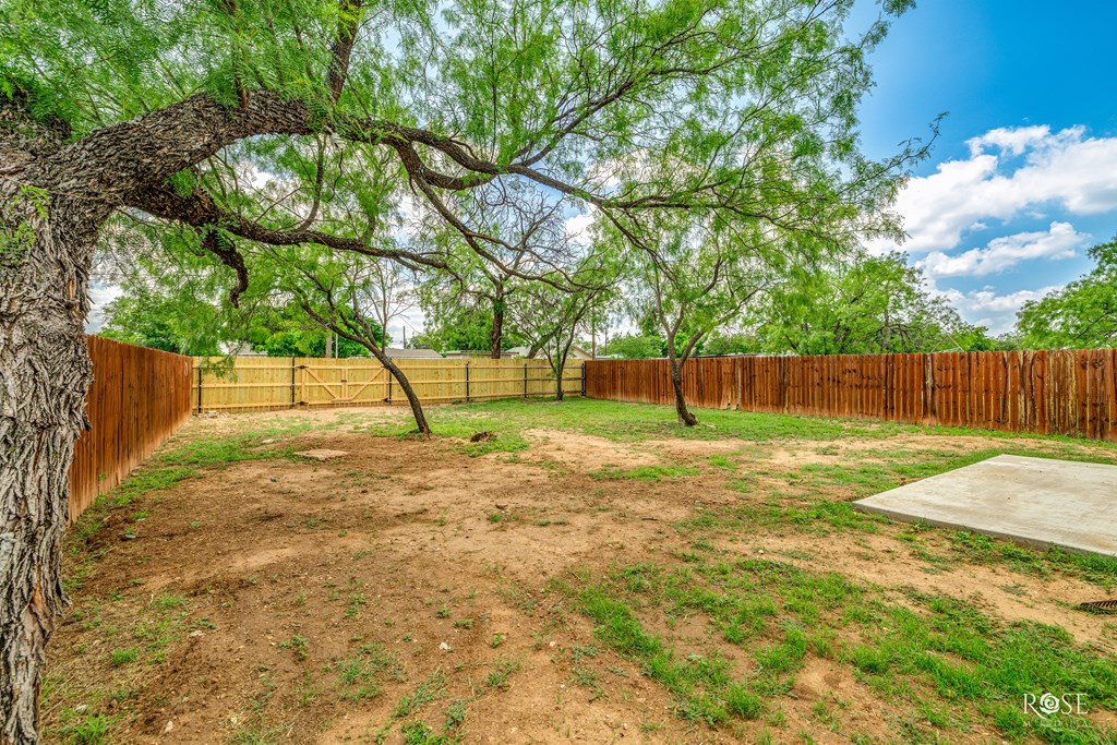 709 San Jacinto St, San Angelo, Texas image 16