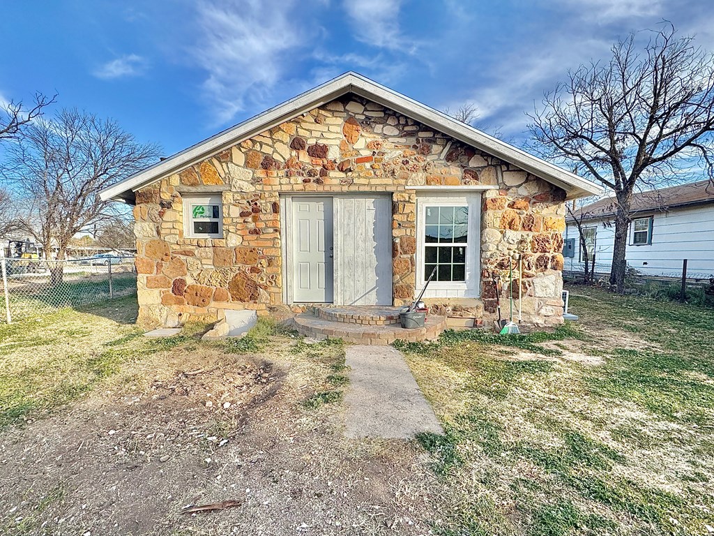 1317 E 18th St, San Angelo, Texas image 19