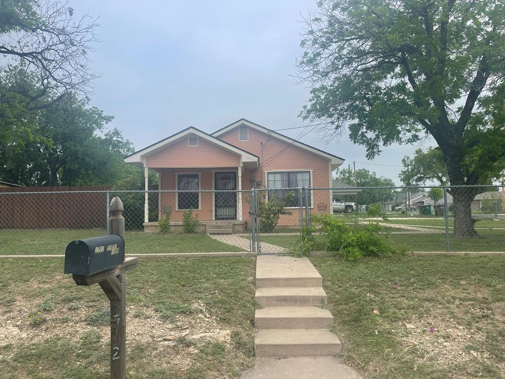 2702 Forest Park Ave, San Angelo, Texas image 1