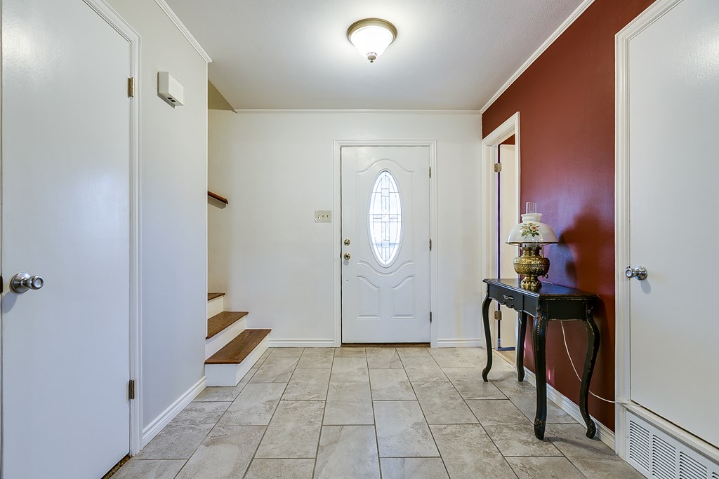 4904 Blue Ridge Trail, San Angelo, Texas image 3