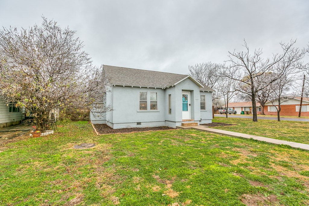 1601 S Van Buren St, San Angelo, Texas image 4