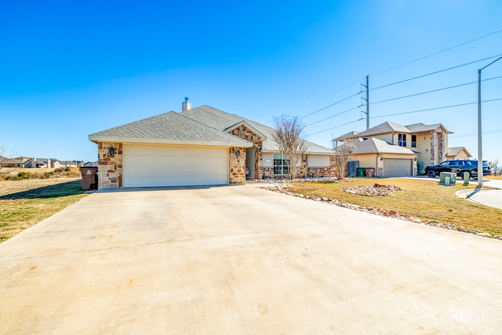 6242 Hallye Court, San Angelo, Texas image 4