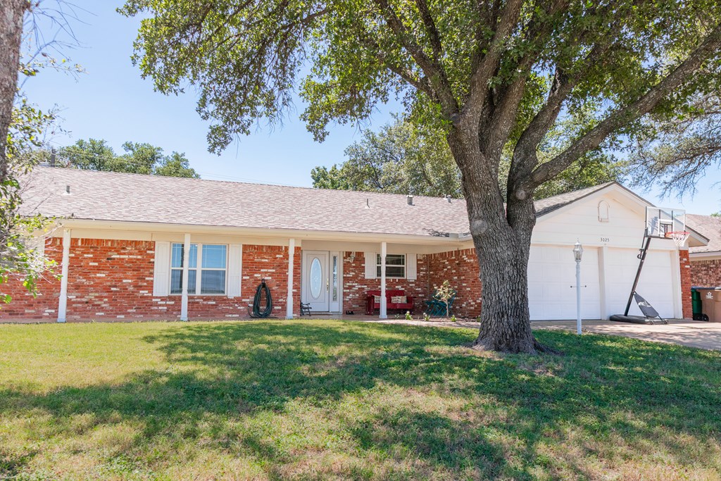 San Angelo, Texas 76904, United States, 3 Bedrooms Bedrooms, ,2 BathroomsBathrooms,Residential,Pending,181941