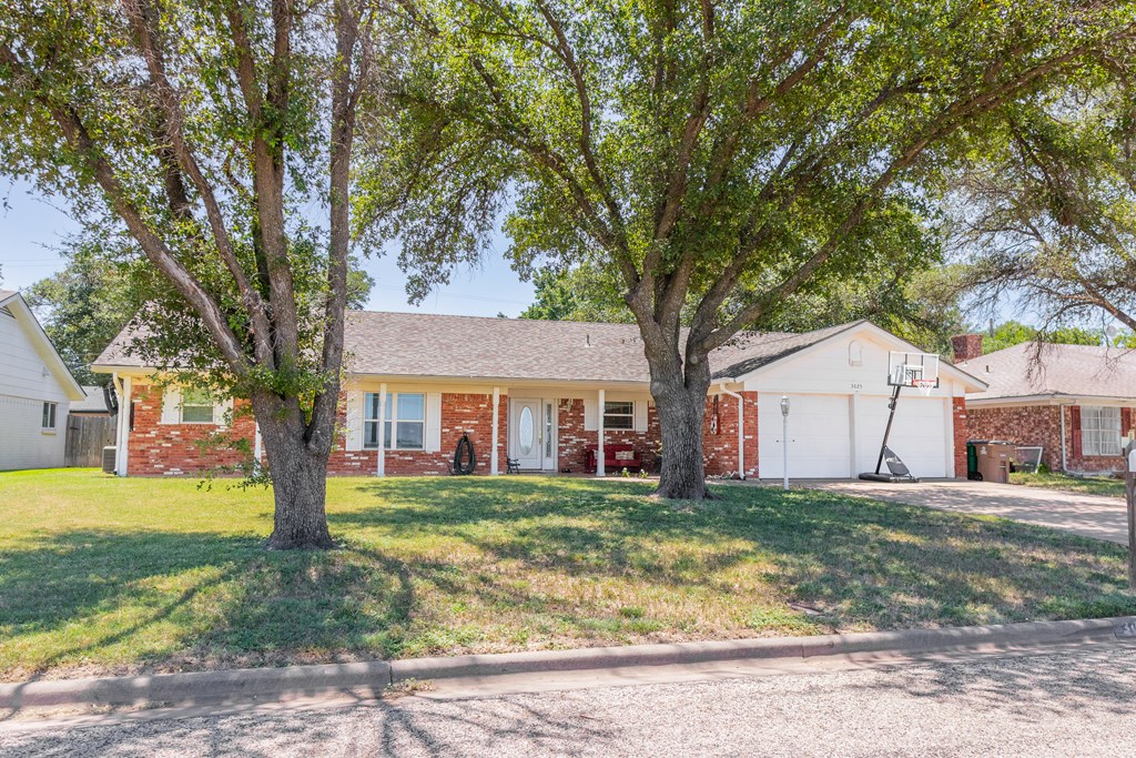 San Angelo, Texas 76904, United States, 3 Bedrooms Bedrooms, ,2 BathroomsBathrooms,Residential,Pending,181941