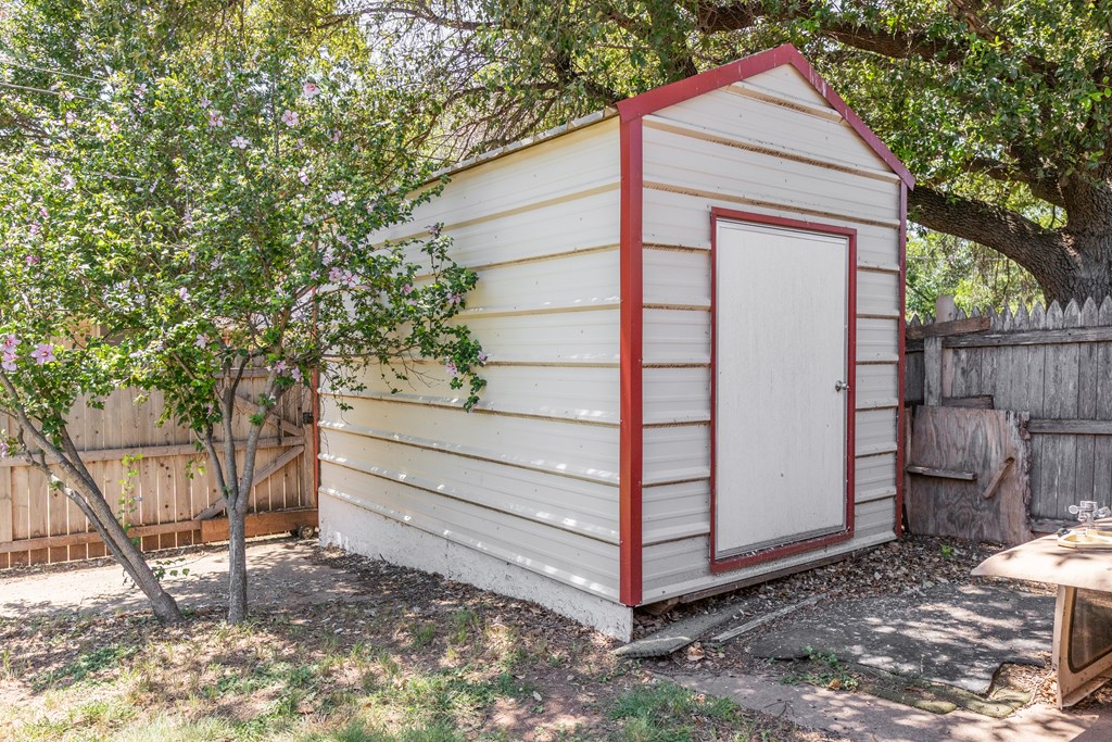 San Angelo, Texas 76904, United States, 3 Bedrooms Bedrooms, ,2 BathroomsBathrooms,Residential,Pending,181941