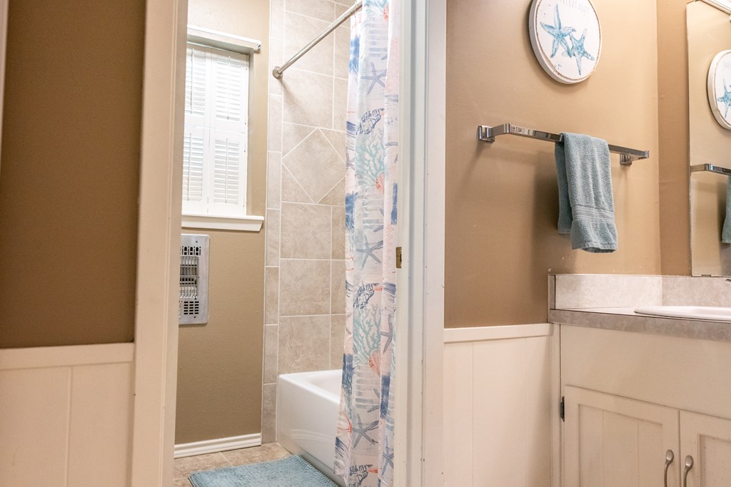 San Angelo, Texas 76904, United States, 3 Bedrooms Bedrooms, ,2 BathroomsBathrooms,Residential,Pending,181941