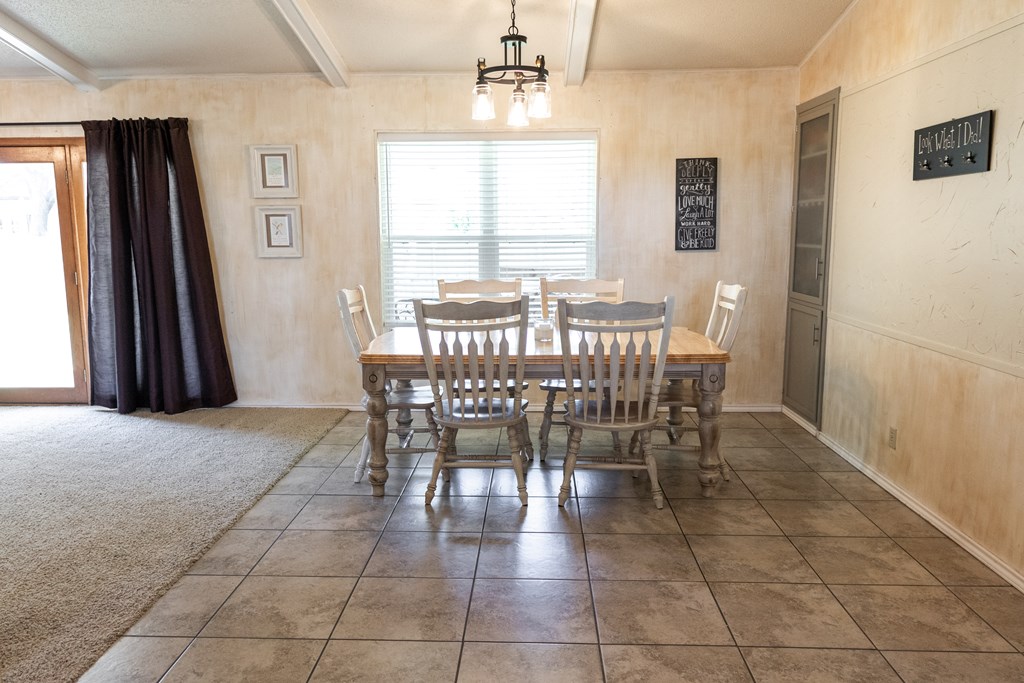 San Angelo, Texas 76904, United States, 3 Bedrooms Bedrooms, ,2 BathroomsBathrooms,Residential,Pending,181941