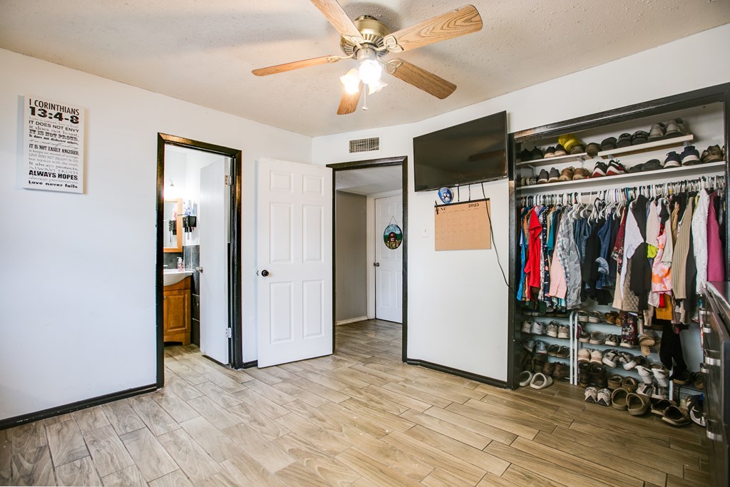 119 Van Zandt St, San Angelo, Texas image 25