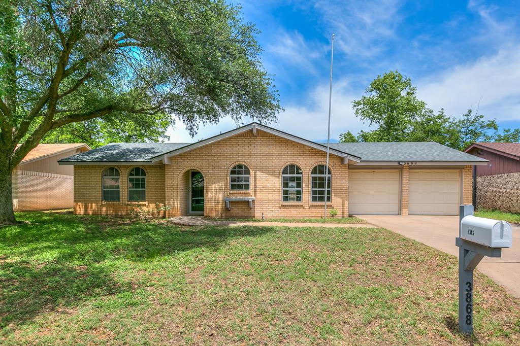 3868 Honeysuckle Lane, San Angelo, Texas image 2