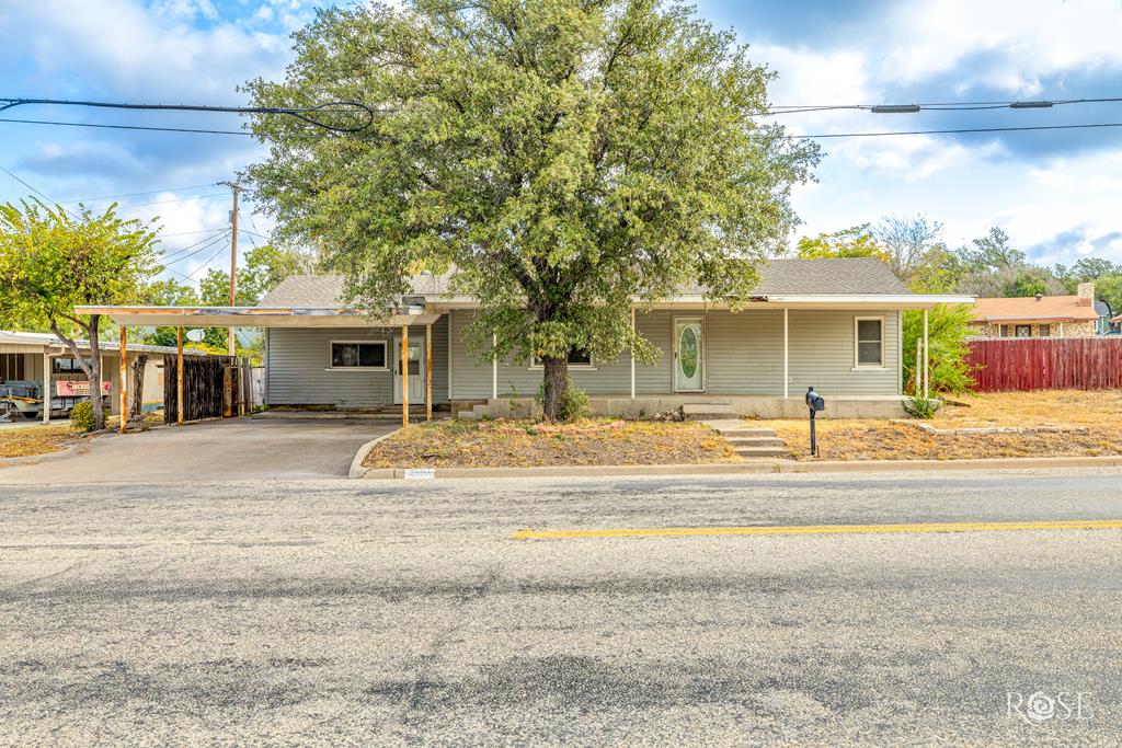 1101 S Crockett St, Sonora, Texas image 1