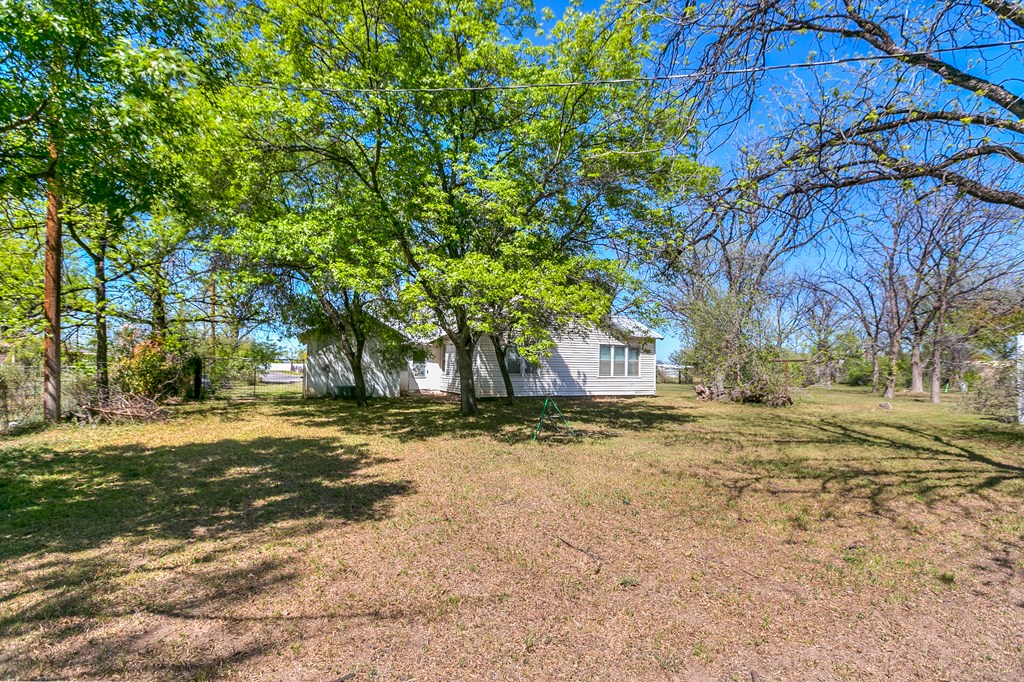 311 40th St, San Angelo, Texas image 24