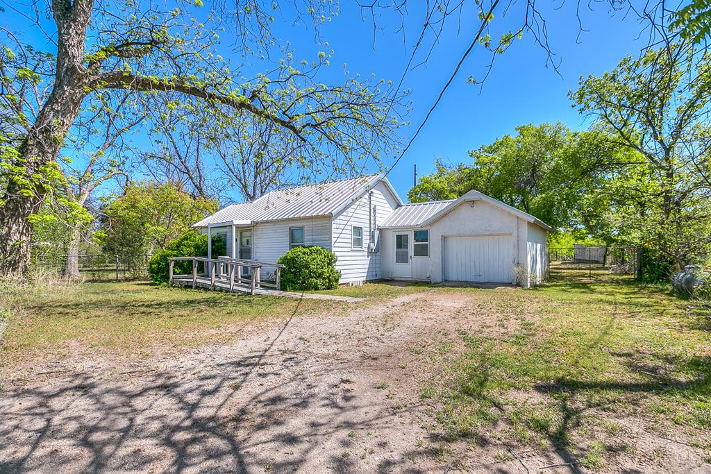 311 40th St, San Angelo, Texas image 1