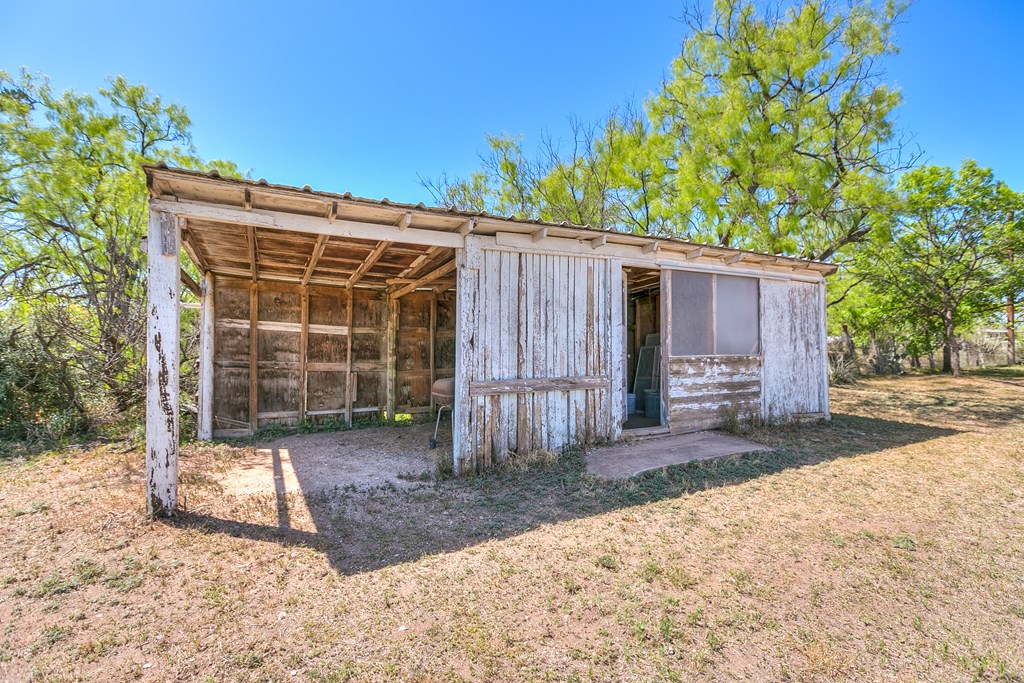 311 40th St, San Angelo, Texas image 25