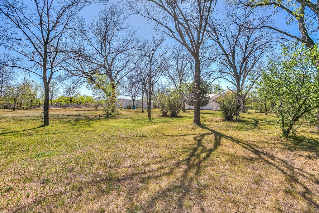 311 40th St, San Angelo, Texas image 39