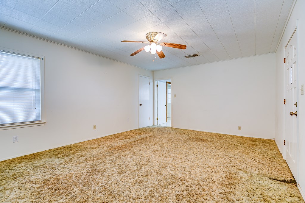 311 40th St, San Angelo, Texas image 7