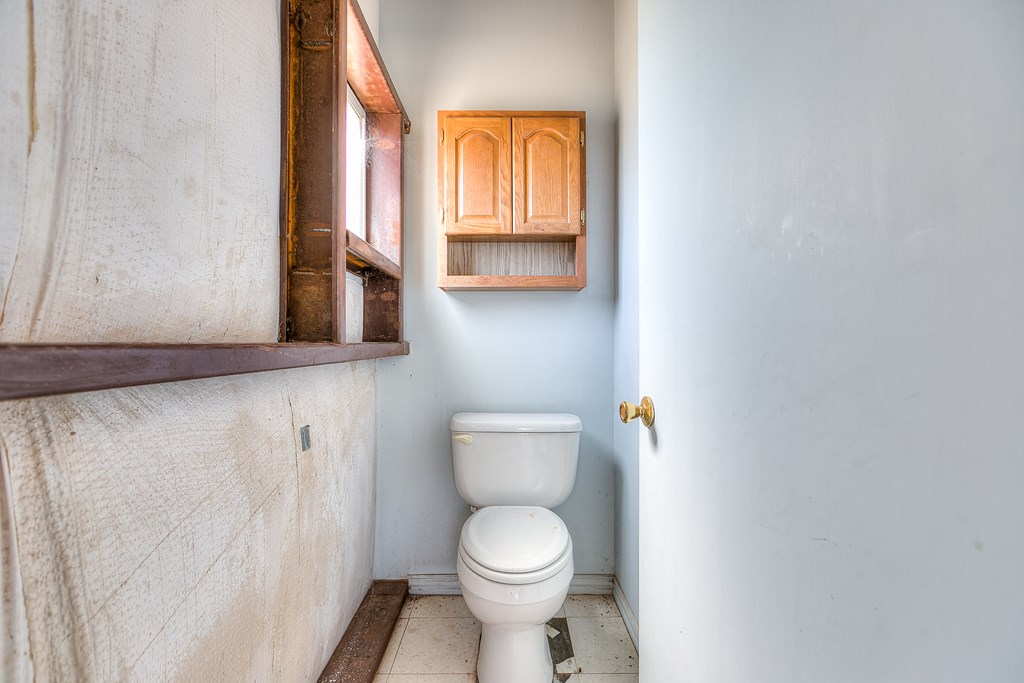 311 40th St, San Angelo, Texas image 34