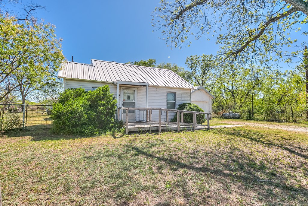 311 40th St, San Angelo, Texas image 3